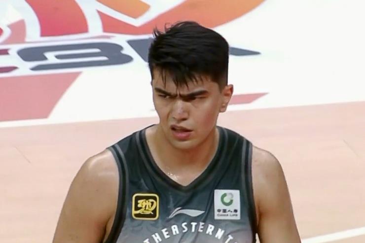 相當高效！魯吐布拉出戰(zhàn)19分鐘 7中5貢獻14分10籃板